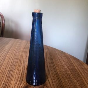 Glass bottle
